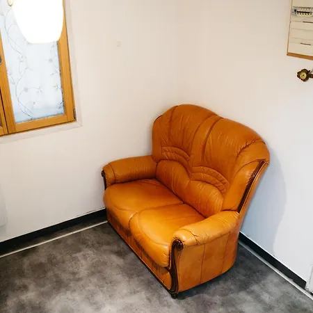 Studette Avec Mezzanine * Saint-Maur-des-Fossés